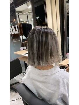 ラフ(LAFF) #ショコラアッシュ#ヘルシースタイル#ふんわりカール