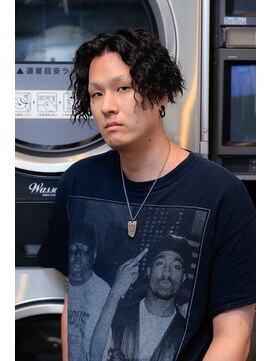 チルチェア 渋谷店(CHILL CHAIR) ツイストスパイラルパーマ <渋谷> <理容室> <バーバー>