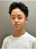 くせ毛ショート スパイキーショート メンズショート 眉毛