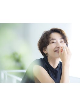 ご新規様限定お得なクーポンご用意！根元カラー 2300円～全体カラー3300円～★うる艶TR付