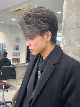 メンズサロン キング 梅田店(Men’s salon K!ng) 波巻きツイストスパイラルパーマ/フェザーパーマ/眉毛/メンズ