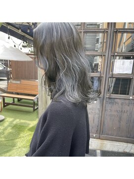 ミント(mint) 赤味除去オリーブグレージュ!透明感◎