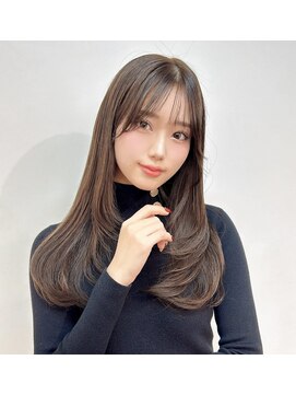 ユーフォリア 渋谷グランデ(Euphoria SHIBUYA GRANDE) オリーブブラウン　オリーブグレージュ　透明感カラー　YUKI