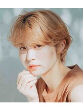 骨格に合わせた美シルエット【ふんわりショート】