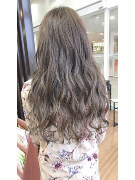 アミリー ひたち野うしく店(Amily) ハイライトバレイヤージュダブルカラーケアブリーチ20代30代