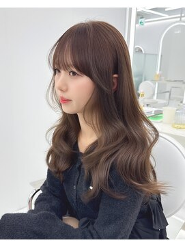 コア プラス 立川(COA PLUS) 韓国風レイヤーカット髪質改善ダブルカラーハッシュカット