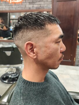 スリーセント 栄(3/cent) バズクロップ/フェードカット/スキンフェード