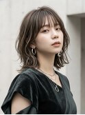 大人可愛い20代30代40代ミディアムレイヤーグレージュ