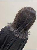 ホワイトグレージュボブ