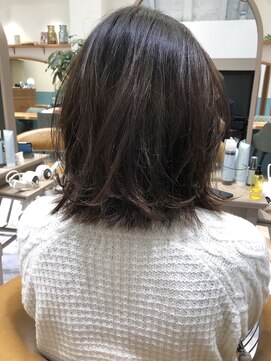 ロンド レグリーズ 立川(Lond leglise) アッシュブラウン・ふわミディ・似合わせカット〈深味信也〉