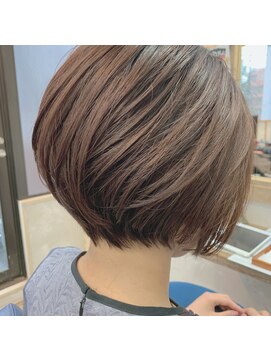 フィン(FiN by allure) 髪質改善丸みショート/下河原 聡