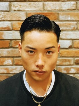 ヒロギンザバーバーショップ 丸の内店(HIRO GINZA BARBER SHOP) スキンフェード×ツーブロック七三【東京/丸の内/大手町】
