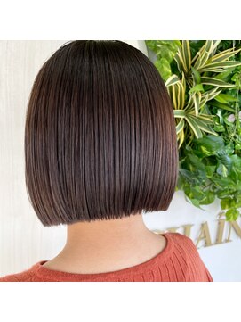 シェーヌ(CHAINE) 襟足ギリギリ切りっぱなしボブ【勝田台】