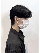 カンゴール サロン トウキョウ セントラル 原宿(KANGOL SALON TOKYO CENTRAL)&nbsp;襟足短めセンターパートウルフ