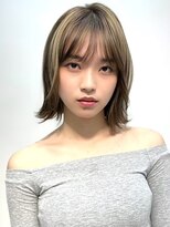 ヴェイン 渋谷(vain)&nbsp;外ハネボブ　顔周りカット　抜け感　ハイライト　アッシュ　艶感