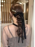 アレンジ　艶髪　髪質改善　ヘアセット　編みおろし　顔まわり