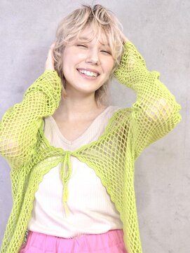 コイ(coii) 外国人風ナチュラルハイトーンウルフヘア/ケアブリーチ