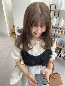 リコット 浦和美園(Liecot) レイヤーカット × オリーブベージュ