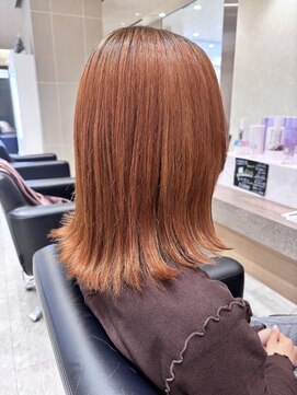 テラコッタストレートボブ