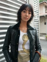 イェン(Yen.) 顔周りカットレイヤーカットウルフレイヤーウルフカット