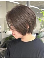 ジービージー(GBG)&nbsp;くびれショートボブ40代50代グレイカラー白髪染め白髪ぼかし