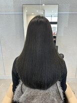 リフ(LIF by MIRROR TALK)&nbsp;赤みが気になる方におすすめ！透明感オリーブグレージュ