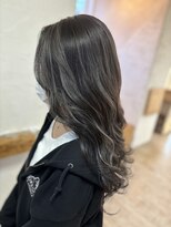 ヘアーチェリーコーク ランプ(HAIR CHERRY COKE Lamp)&nbsp;◯大人かわいいハイライトカラー