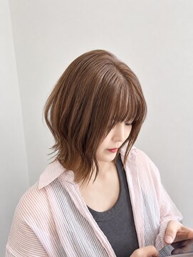 タブーオー(TABOO.O) レイヤーボブ×ミルクベージュ