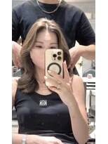ACTION 心斎橋 second /髪質改善/縮毛矯正/【10月上旬 NEW OPEN（予定）】&nbsp;大人可愛い/ミディアムレイヤー/透明感カラー/顔まわりカット