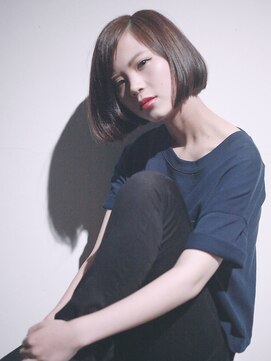 ココ 本八幡(KOKO) 黒髪クラゲヘアーオリーブグレー小顔ココアベージュ丸型卵型ボブ