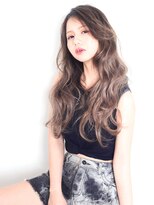 イリス(Iris.)&nbsp;ロンググレージュグラデーション◎【スタイリスト寄玉】