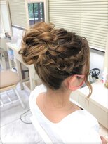 リサ 恵比寿(risa.)&nbsp;編み込みお団子ヘア