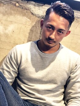 ユニ(Uni)の写真/【HOT PEPPER Beauty AWARD 2025 BEST SALON SILVER Prize受賞】ヘアセット方法や髭の整え方など技を伝授◎