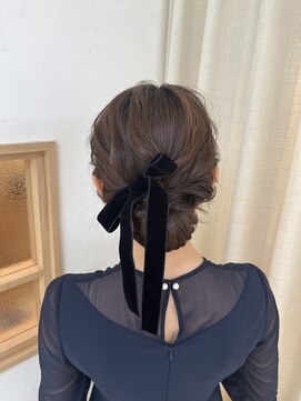 ソノ(sono) シニヨン ベロアリボン 結婚式ヘア 参列ヘア 表参道 渋谷