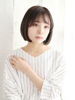 ヘアメイク ナル(hair make nalu)&nbsp;ツヤ感ベージュの切りっぱなしボブ