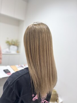 イフプロデュースドバイアミカ(iF produced by Amica) ベージュカラー