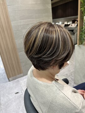 イメージア 町田店(IMAGE A) 白髪ぼかしハイライトショート@30代40代50代60代
