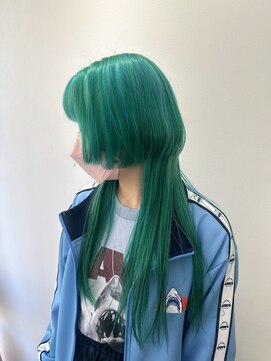 ラベスト バイ セロ 池袋メトロポリタン前(LOVEST by CERO) 鮮やか！グリーンカラー