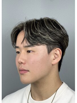 アドール(ADOR) ハイライト