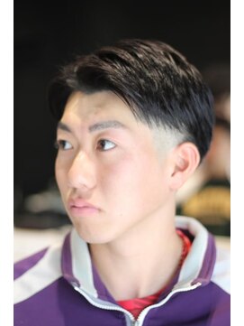 キングスマントーキョー 立川北口店(KINGSMAN TOKYO) アップバング / ツーブロック / スキンフェード 【立川】