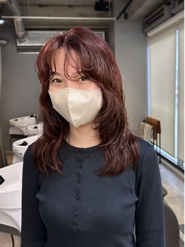 オルセン(OLSEN) ミディアムレイヤー/顔周り/ミディアムパーマ/オレンジカラー