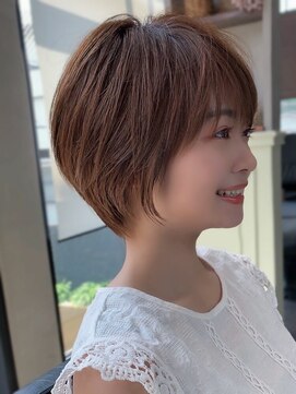 ザ シー 海老名(The C) 20代30代40代50代ナチュラル大人可愛いレイヤーショートボブ