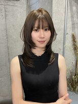 ロイジー(roijir)&nbsp;表参道 roijir ミディアムレイヤー × ヘーゼルベージュ