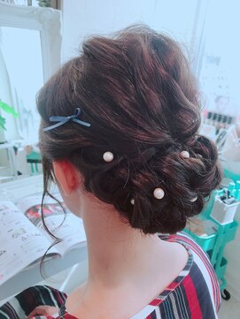 ラ ブランシュ 大宮(La Blanche) 立体カール☆シニヨン