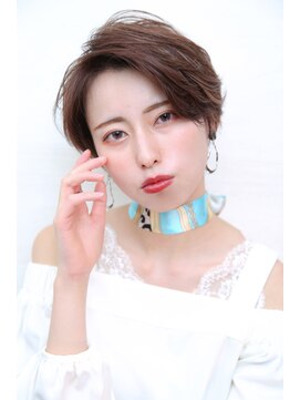 エルサ(Elsa) 【Elsa元町・三宮】ハンサムショート×ハイライト