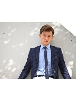 【メンズ専門店/平日19時30分まで営業】ファッション感覚!カットだけで髪に動きのあるヘアスタイルをご提案