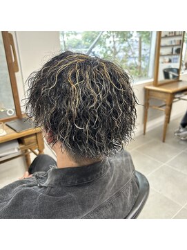 O ツイストスパイラル無造作２０代３０代トレンドパーマメンズ