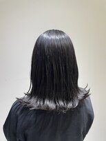 サラ ビューティー サイト 古賀店(SARA Beauty Sight)&nbsp;外ハネ/ミディアム/ダークトーン/インナーカラー