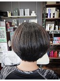 前下がりショートボブ