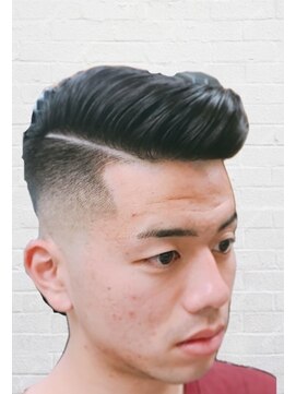 ダンブライズバーバー(DAN BRISE) スキンフェードスタイル